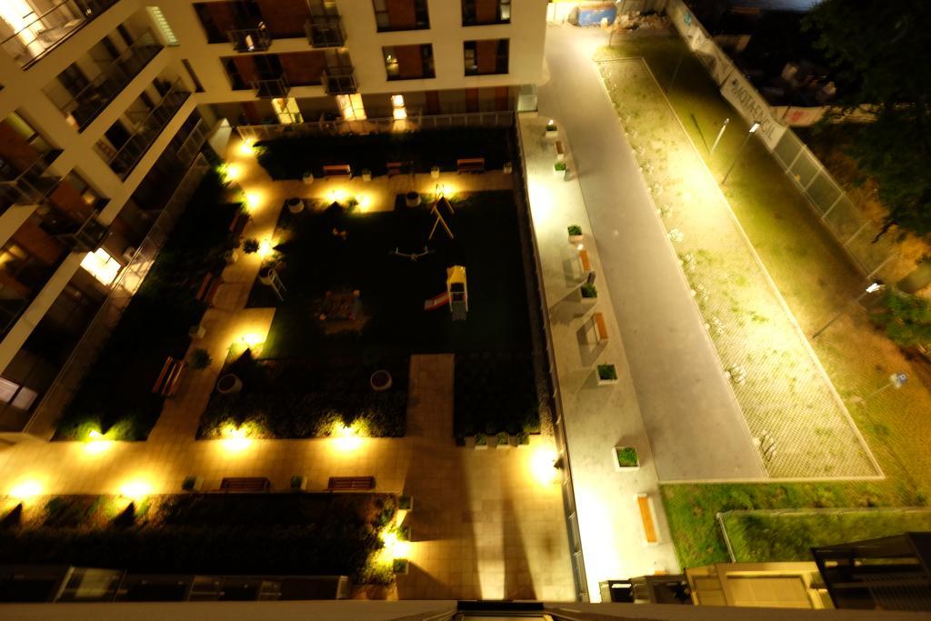 Łódź Fabryczna Apartament Lódź Exterior foto